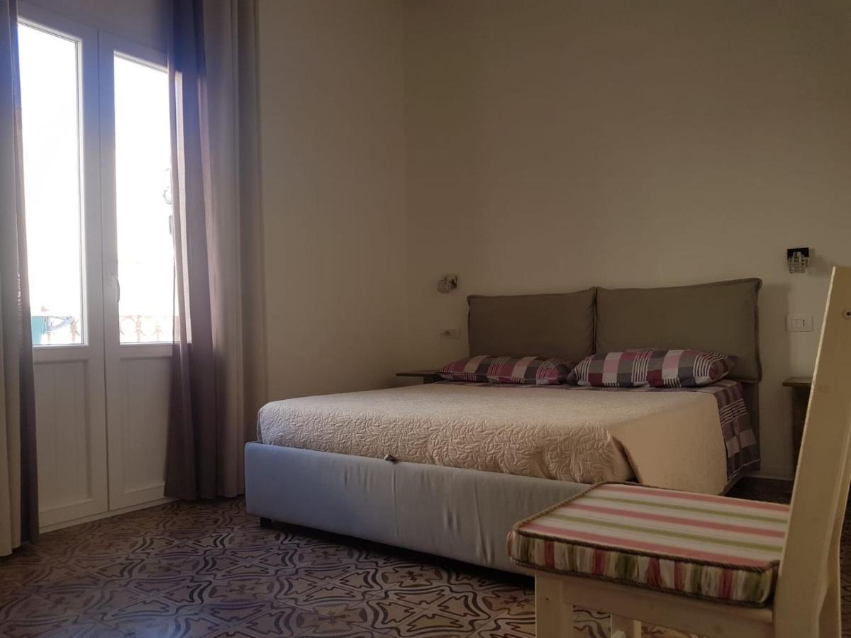 Sat Appartamenti Locazioni Turistiche Brevi-G&P Holiday Home Трапани Екстериор снимка