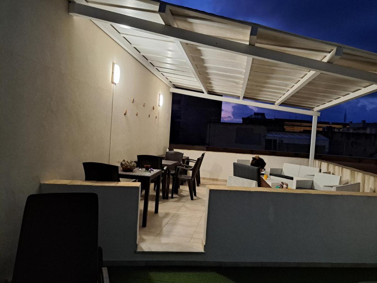 Sat Appartamenti Locazioni Turistiche Brevi-G&P Holiday Home Трапани Екстериор снимка
