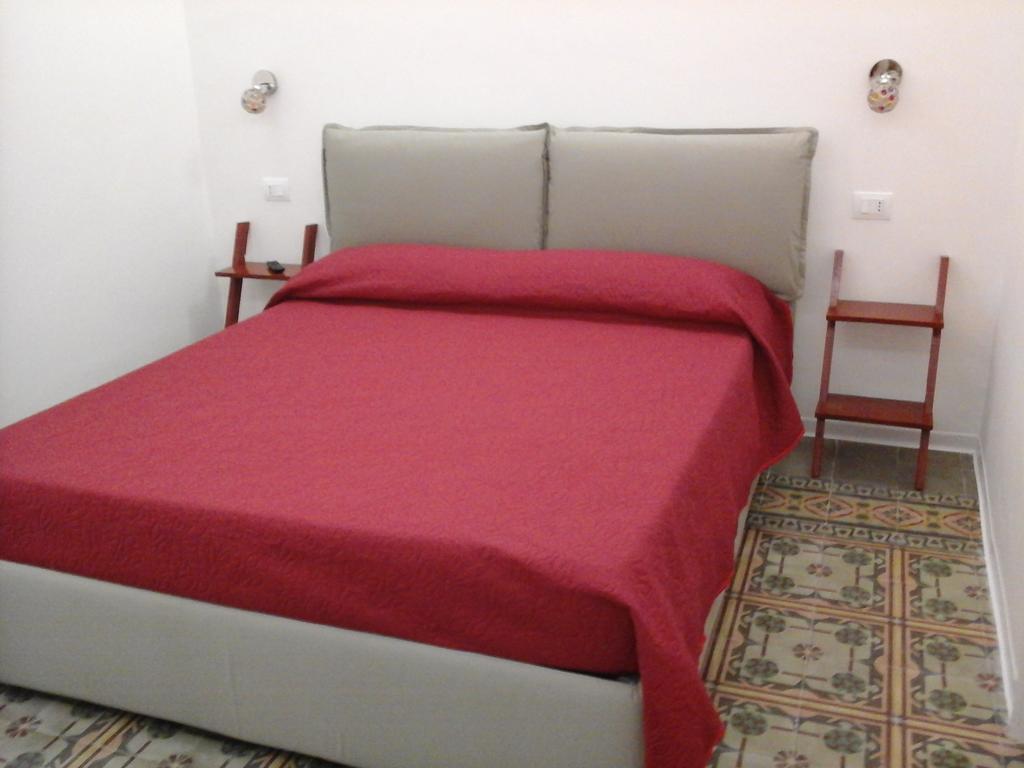 Sat Appartamenti Locazioni Turistiche Brevi-G&P Holiday Home Трапани Екстериор снимка